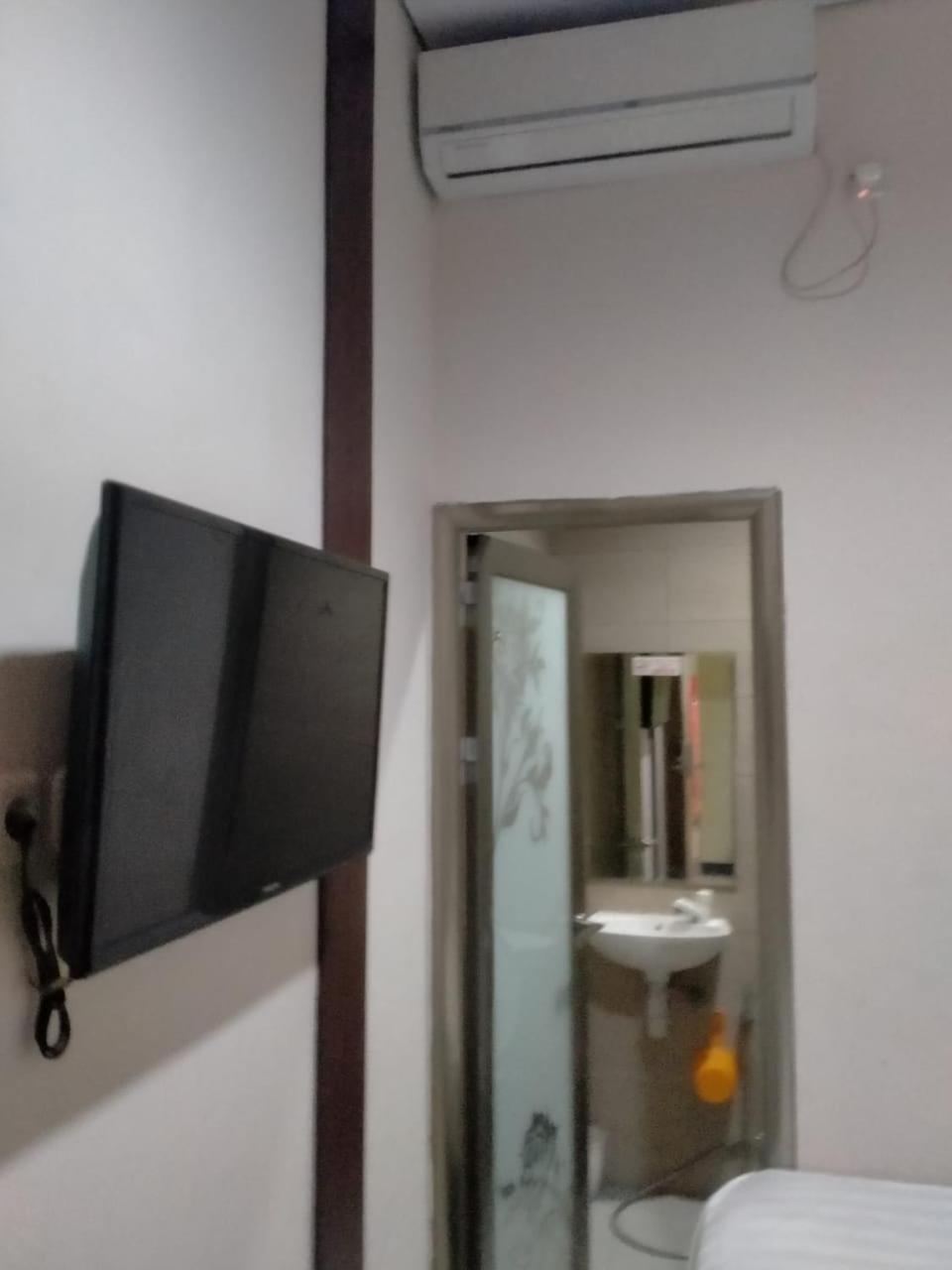 Dekost Madiun Ξενοδοχείο Εξωτερικό φωτογραφία
